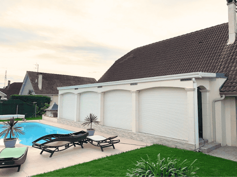 Installation de de volet roulant sur une maison près de Pau